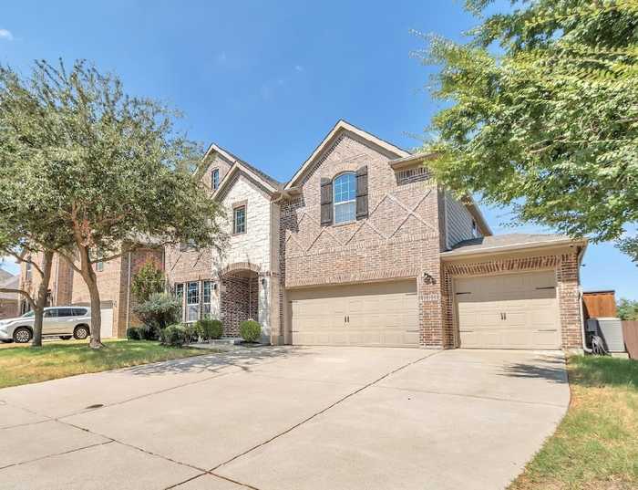 photo 2: 7716 Dawson Creek Drive, McKinney TX 75071