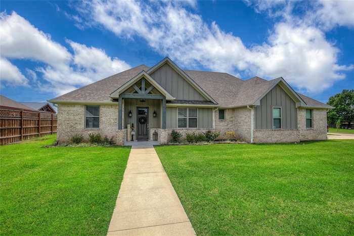 photo 1: 2113 Kelton Drive, Sulphur Springs TX 75482