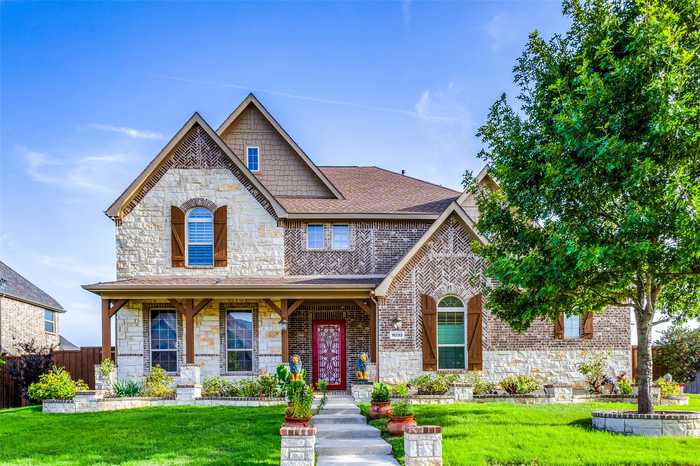 photo 2: 15233 Fountain Lane, Frisco TX 75035