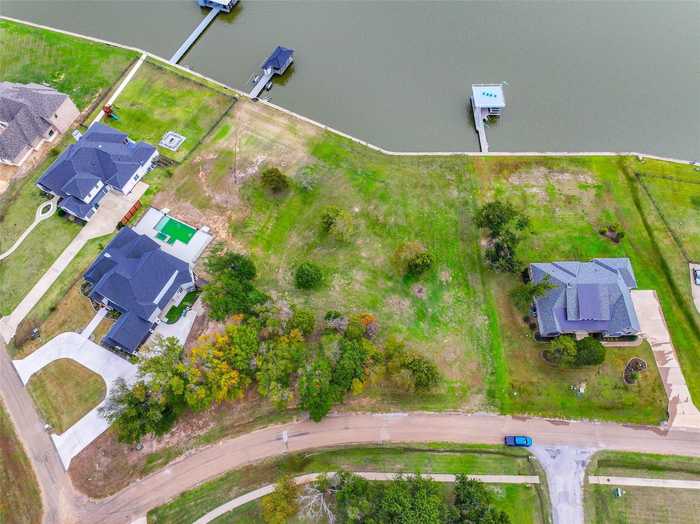 photo 1: 203 Cape Shore Drive, Mabank TX 75143