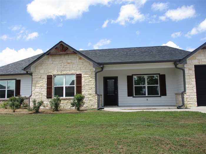 photo 1: 147 Mill Street, Emory TX 75440