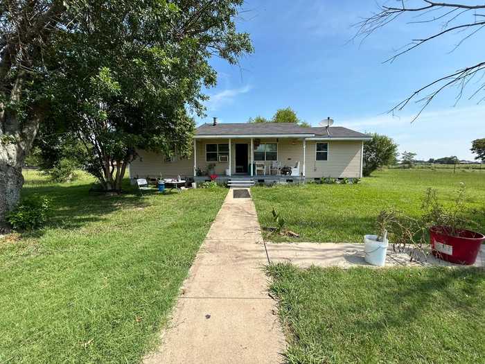 photo 1: 7608 County Road 4084, Scurry TX 75158