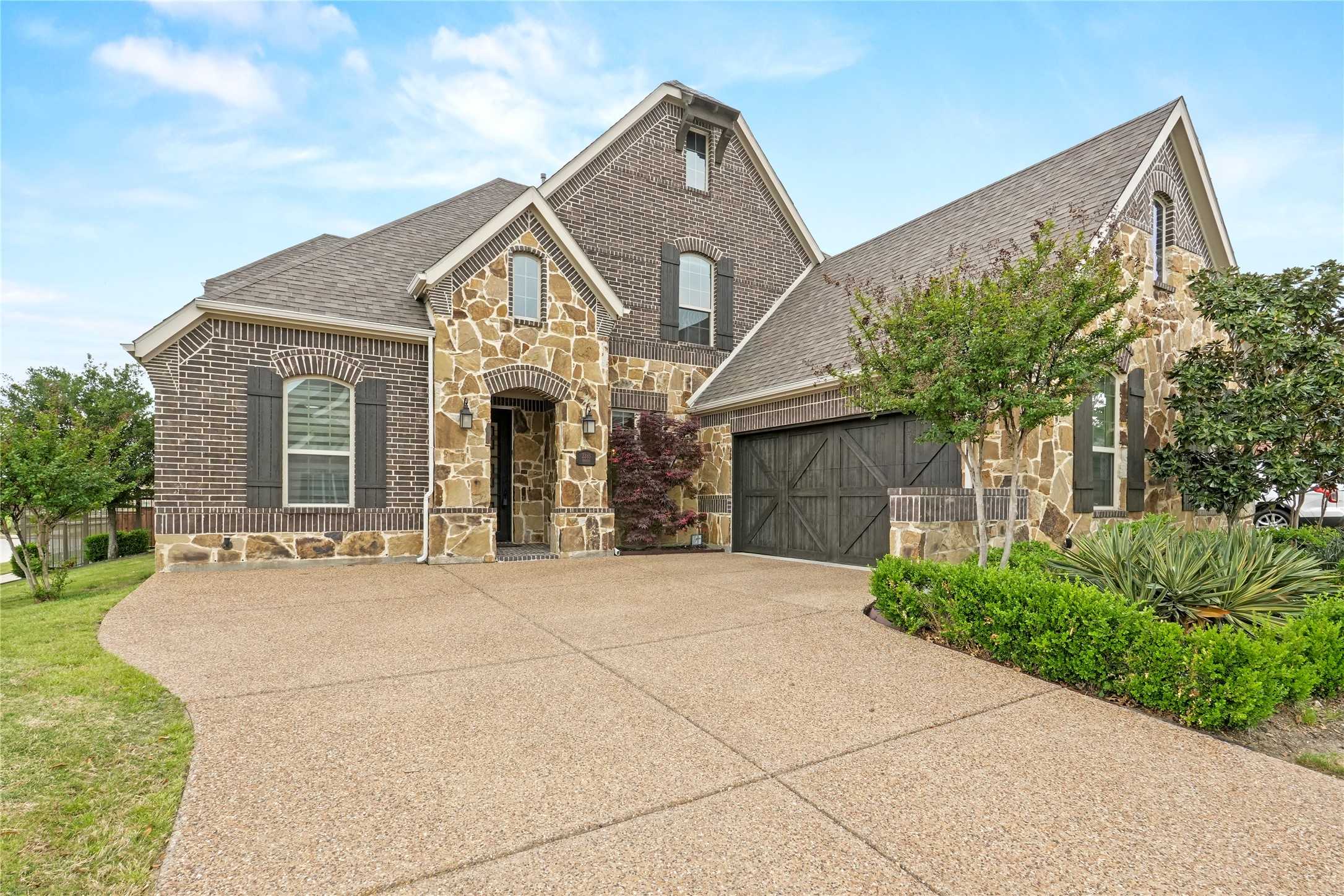 photo 2: 2285 Kennedy Drive, Frisco TX 75034