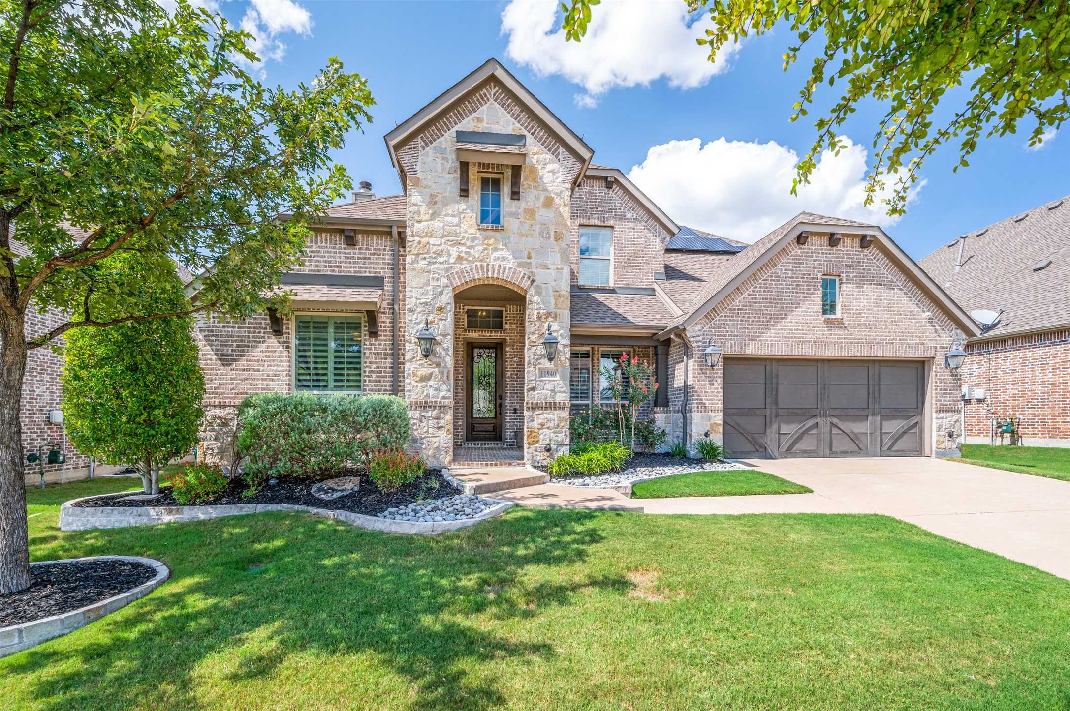 photo 2: 11940 Decker Drive, Frisco TX 75035