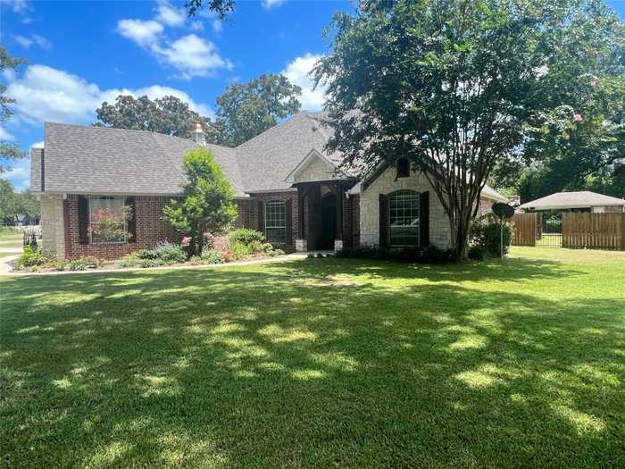 photo 2: 160 Timber Creek Drive, Sulphur Springs TX 75482