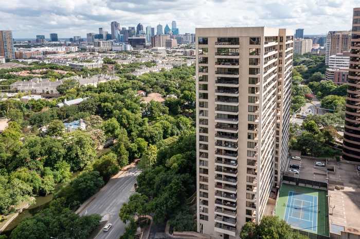 photo 1: 3831 Turtle Creek Boulevard, Dallas TX 75219