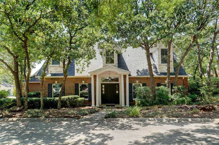 photo 1: 23 Oak Forrest Circle, Denton TX 76210