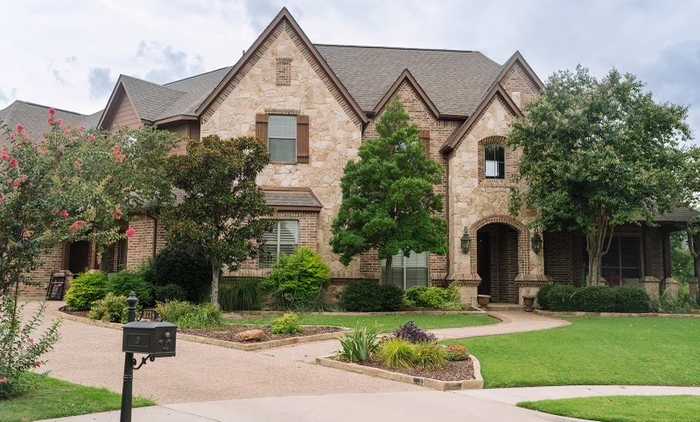 photo 1: 8224 Crooked Stick Lane, Denton TX 76226