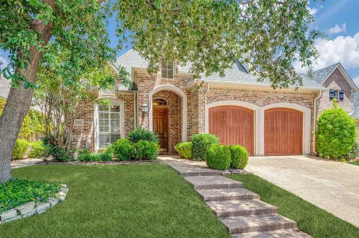 photo 1: 5721 Gleneagles Drive, Plano TX 75093