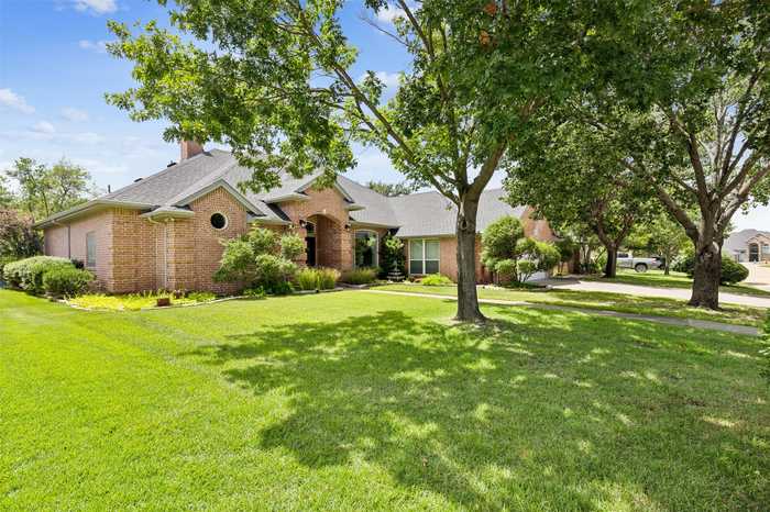 photo 2: 1111 Mallard Way, Granbury TX 76048