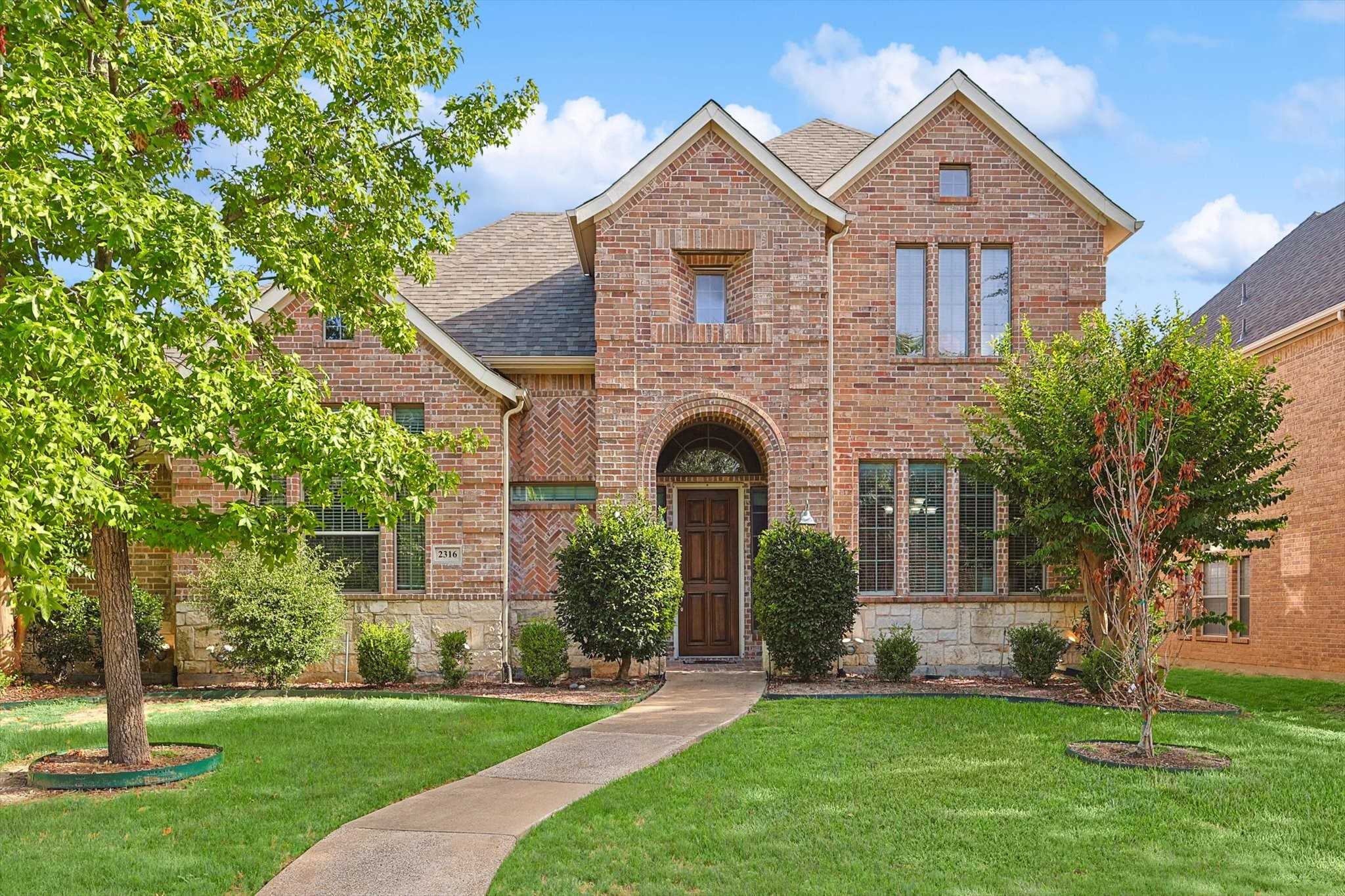 photo 1: 2316 Homestead Lane, Plano TX 75025