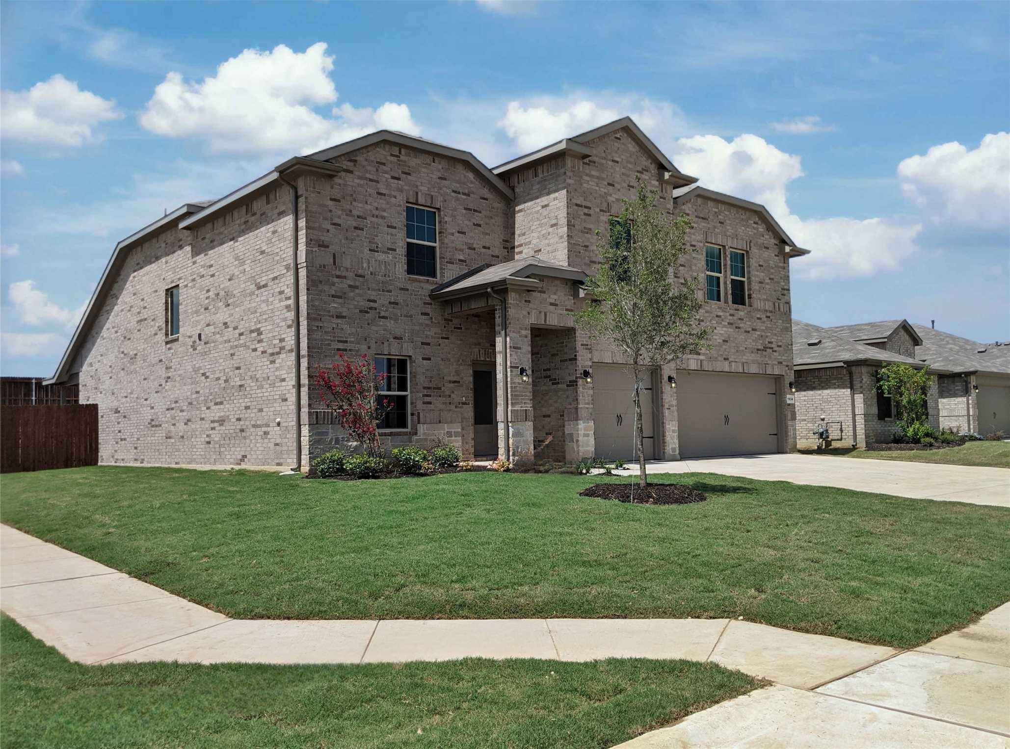 photo 2: 1934 COOKES Lane, Cleburne TX 76033