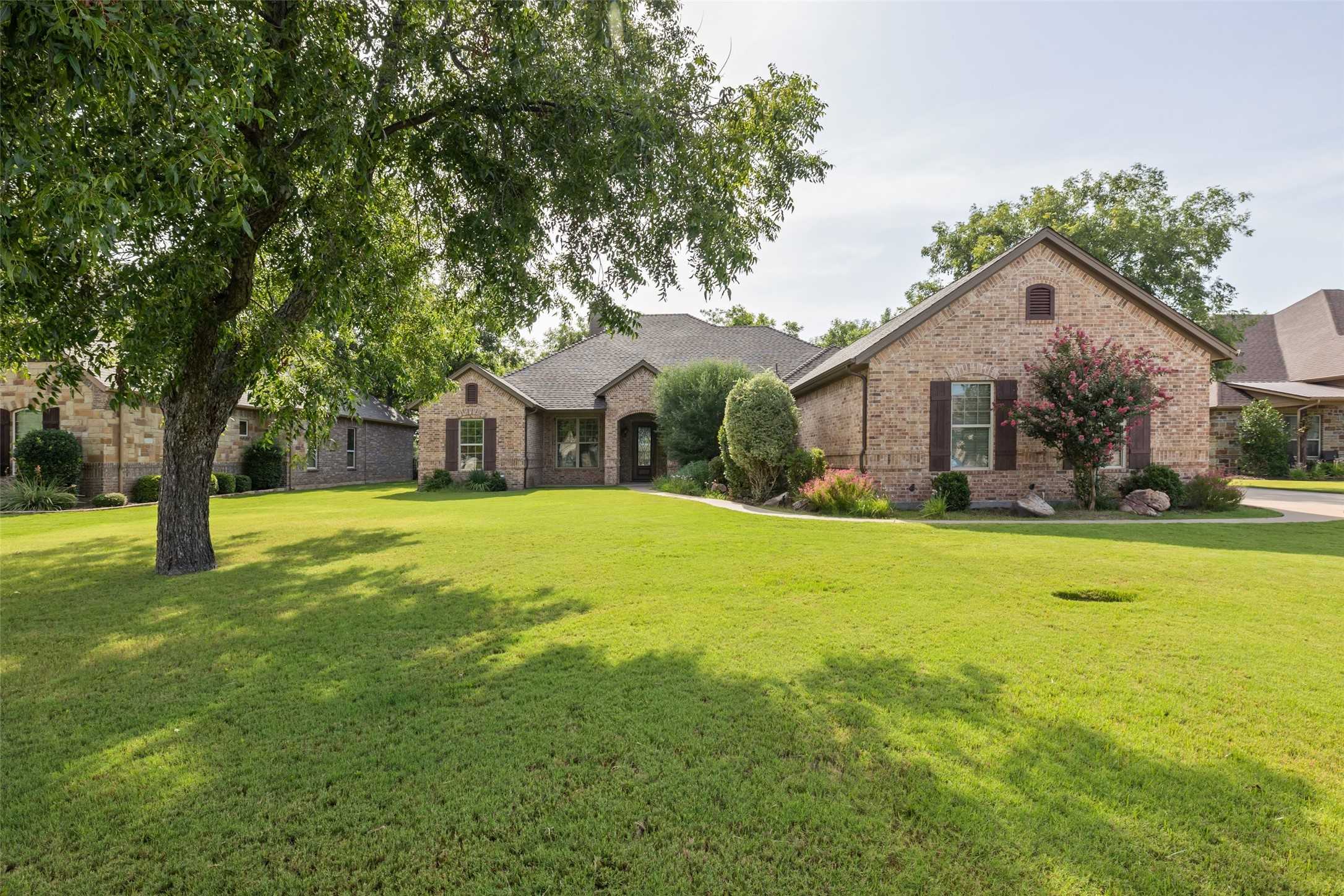 photo 1: 6415 Pinehurst Drive, Granbury TX 76049