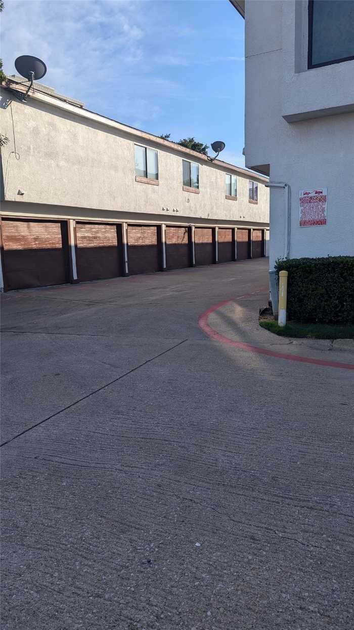 photo 14: 13217 Emily Road Unit 3103, Dallas TX 75240