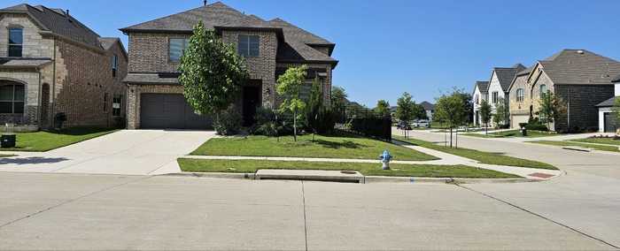 photo 2: 14392 Danehurst Lane, Frisco TX 75035