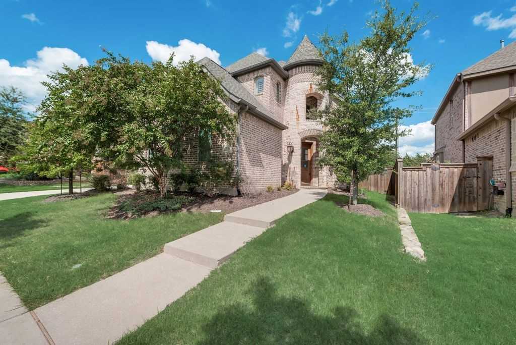 photo 1: 5536 Highflyer Hills Trail, Frisco TX 75036