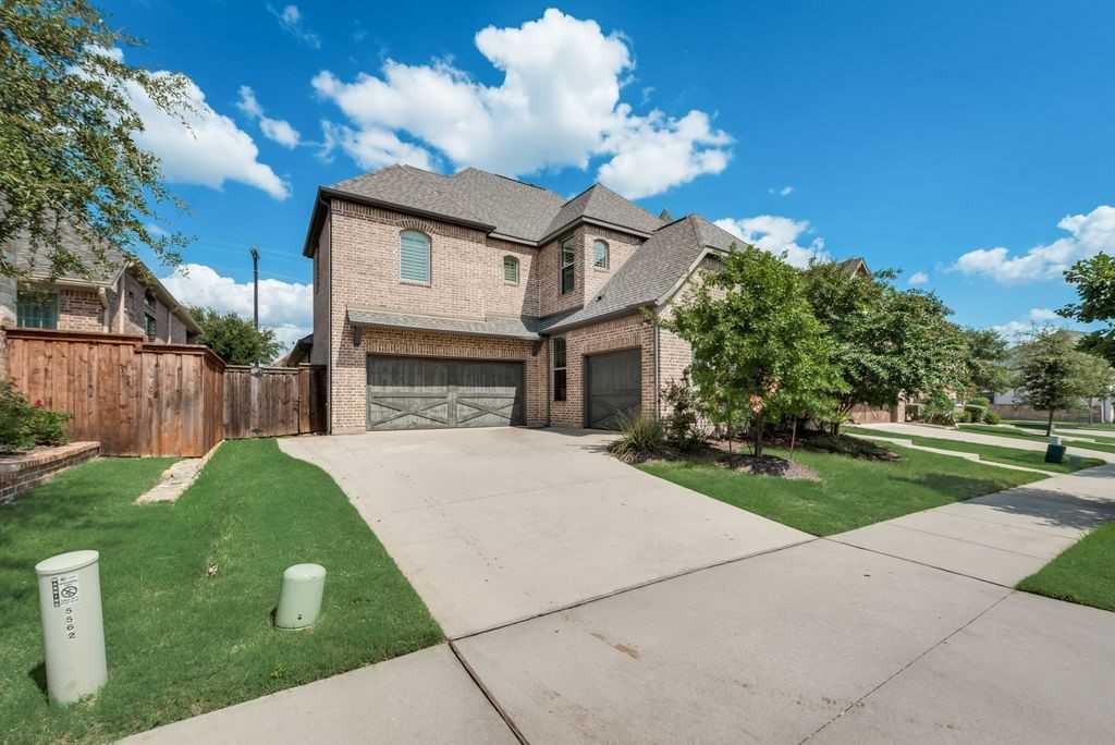 photo 2: 5536 Highflyer Hills Trail, Frisco TX 75036