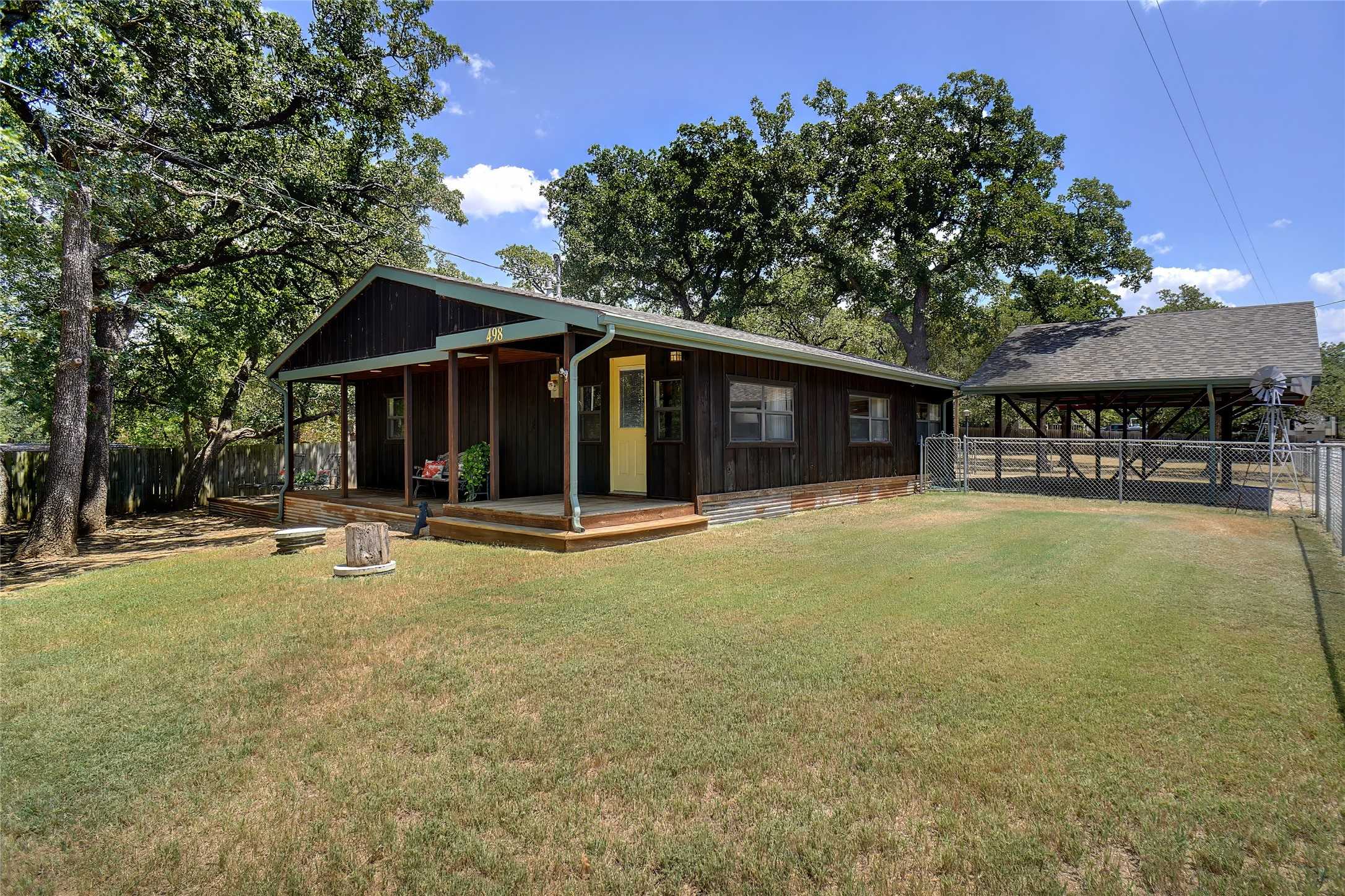 photo 3: 498 Catfish Trail, Bowie TX 76230