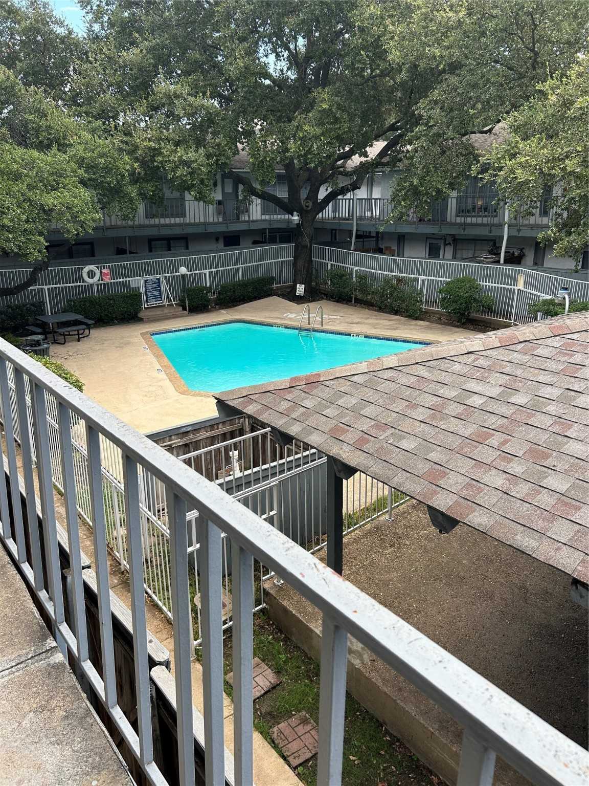 photo 3: 12888 Montfort Drive Unit 262, Dallas TX 75230