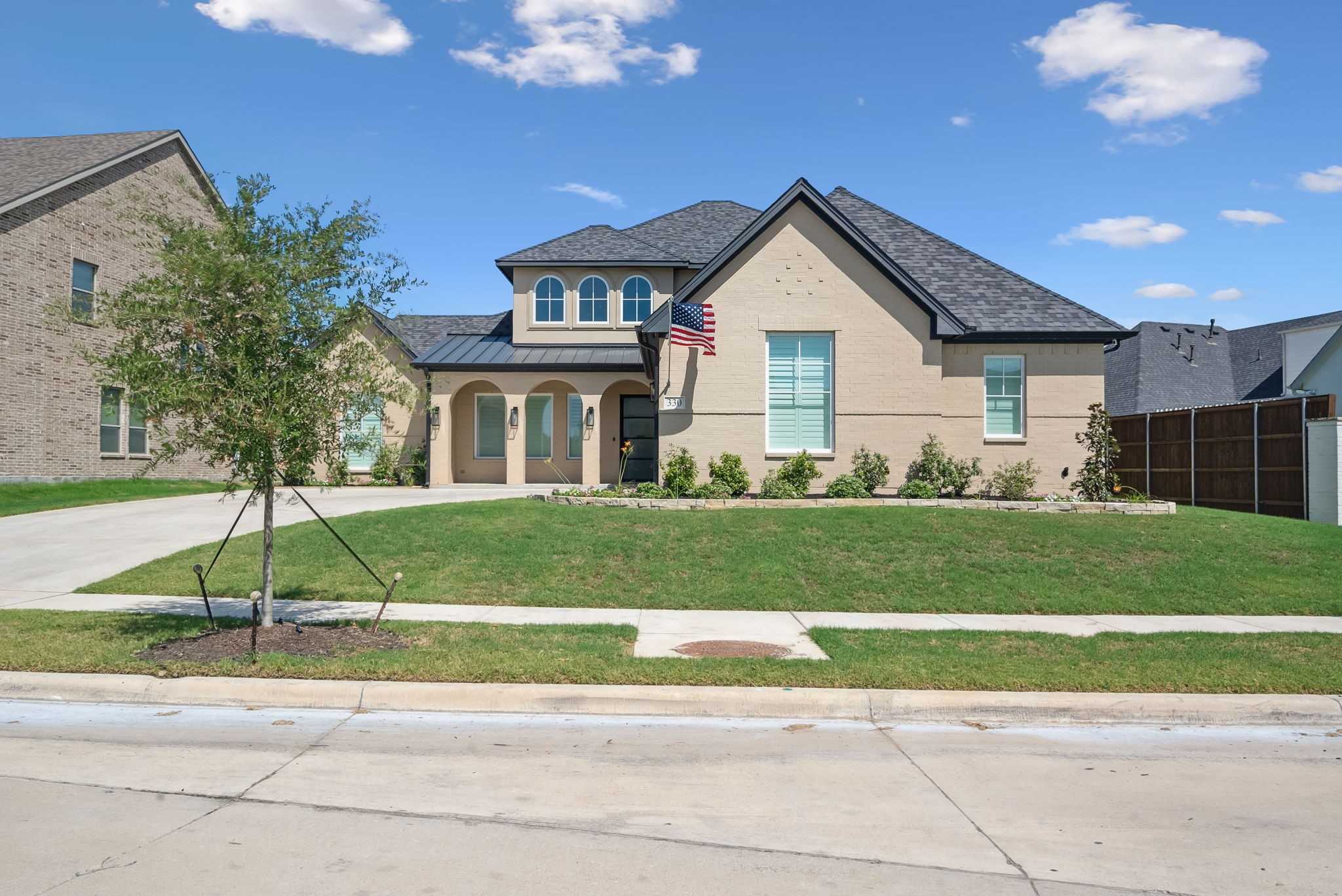 photo 2: 330 Creekview Terrace, Aledo TX 76008