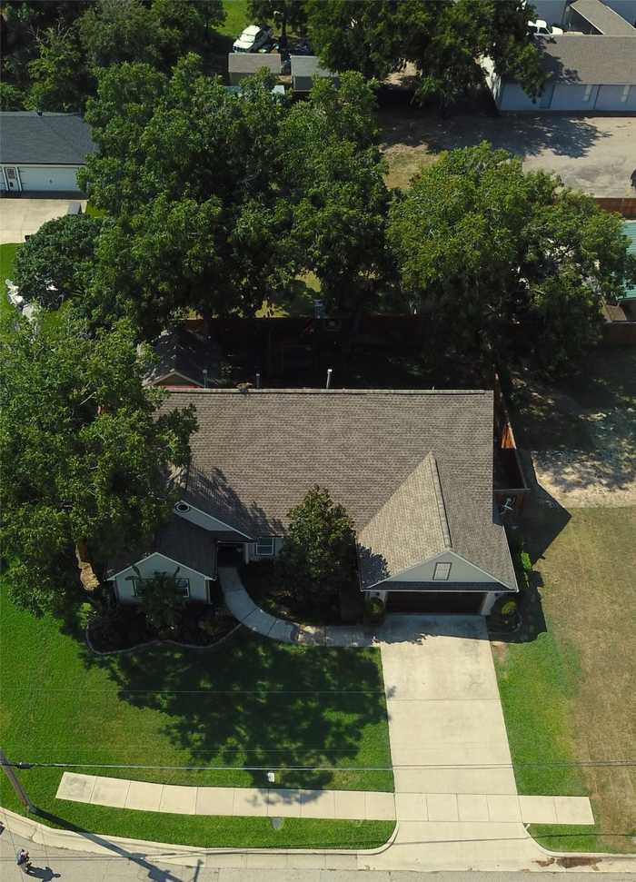 photo 2: 362 E FAGG Drive, Lewisville TX 75057