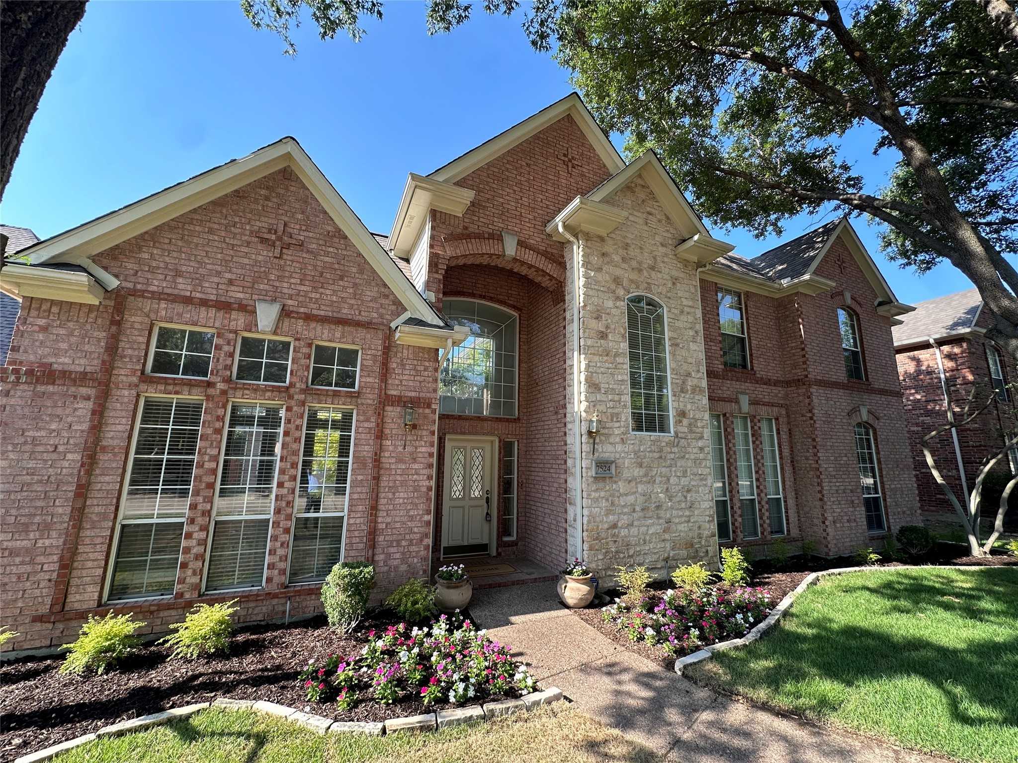 photo 2: 7524 Aberdon Road, Dallas TX 75252