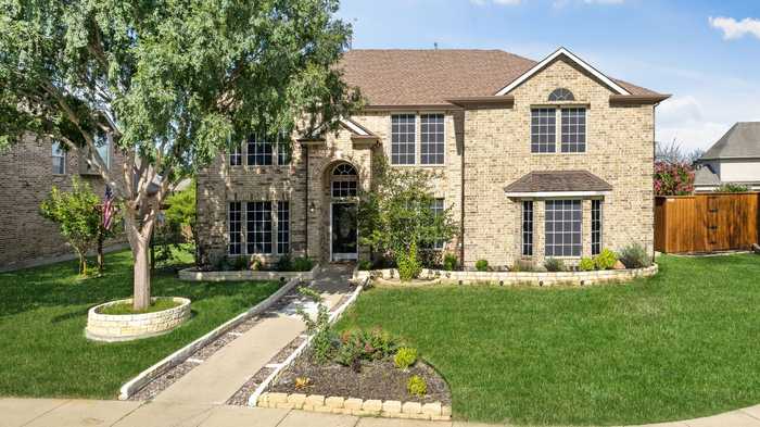 photo 1: 13646 Badger Creek Drive, Frisco TX 75033