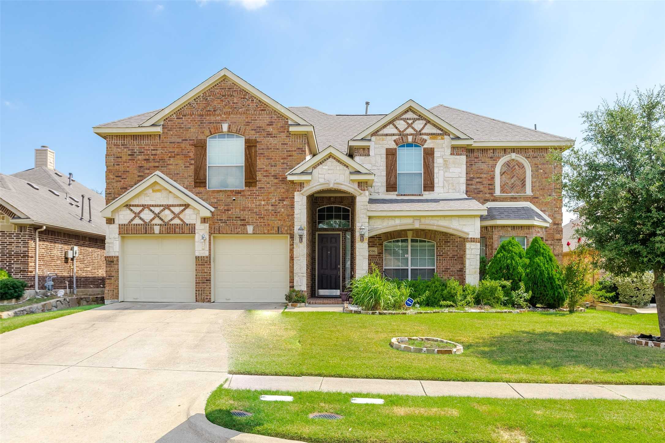 photo 1: 4506 Warbler Lane, Garland TX 75043