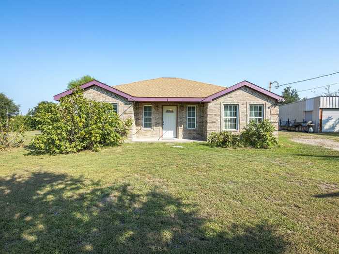 photo 2: 1072 Lake Sawyer Road, Ennis TX 75119