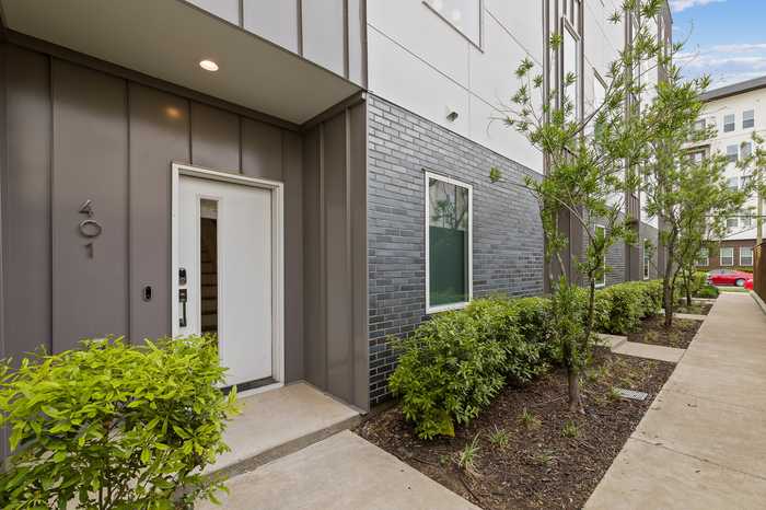 photo 1: 1771 Mccoy Street Unit 401, Dallas TX 75204