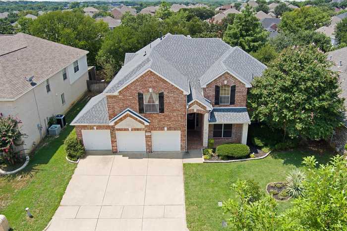 photo 1: 5416 Independence Avenue, Arlington TX 76017