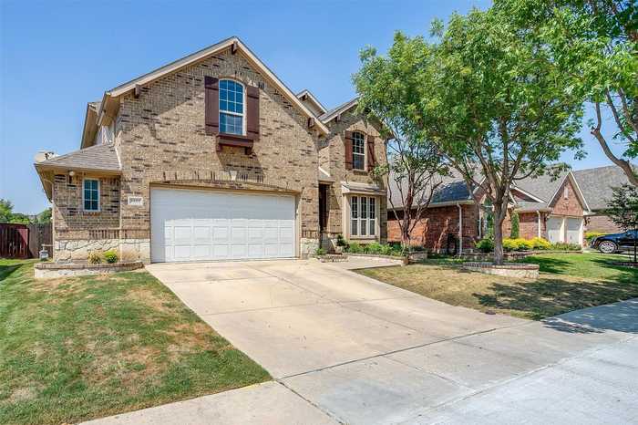 photo 1: 4405 Thorp Lane, Fort Worth TX 76244