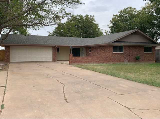 photo 3: 904 W Edwards Street, Olney TX 76374