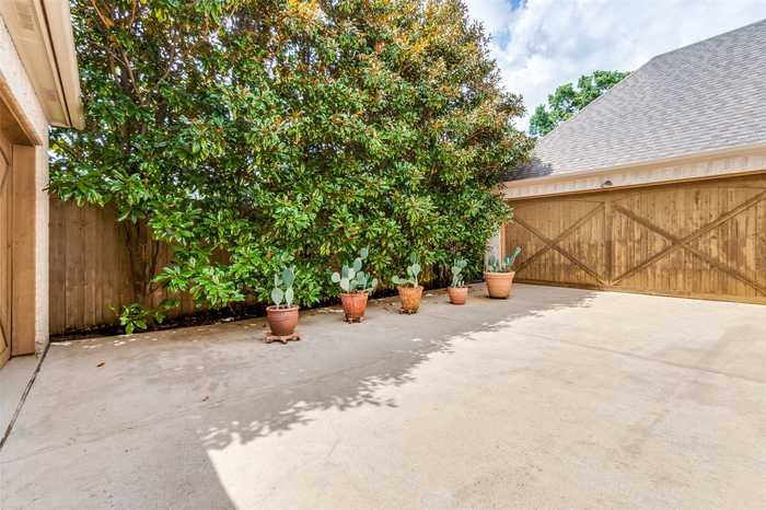 photo 35: 6327 Mimosa Lane, Dallas TX 75230