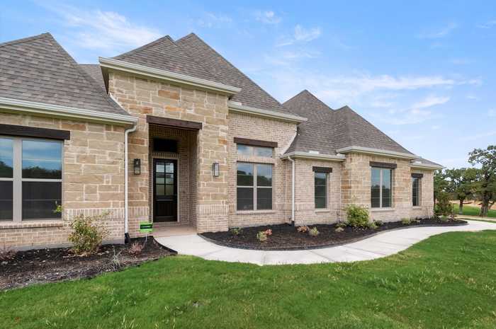 photo 2: 6010 Rolling Creek Court, Aledo TX 76008