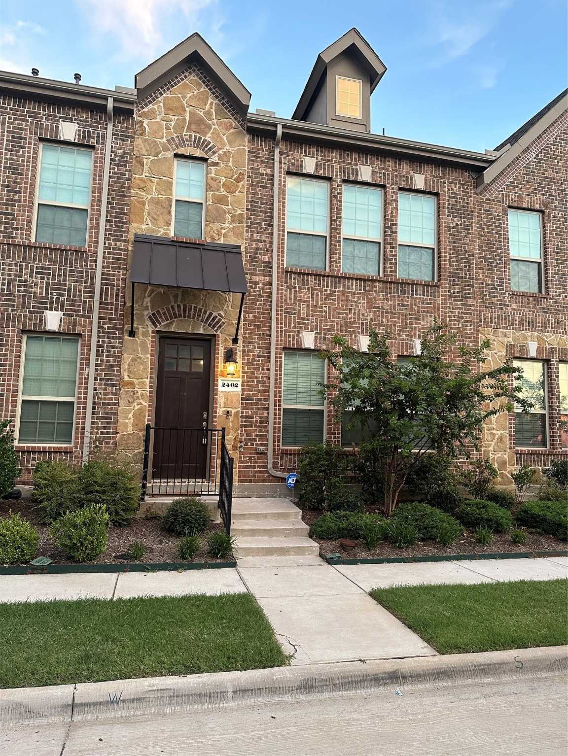 photo 1: 2402 Siskiyou Street, Lewisville TX 75056