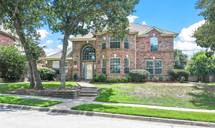 photo 1: 1808 Paddington Court, Arlington TX 76017