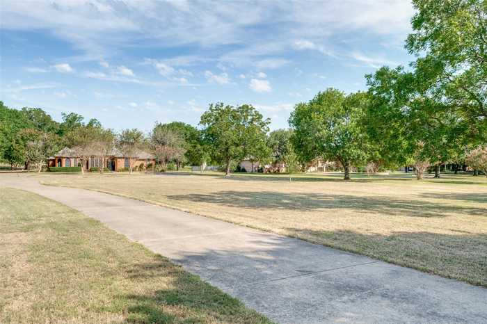 photo 2: 1804 Crisp Road, Ennis TX 75119