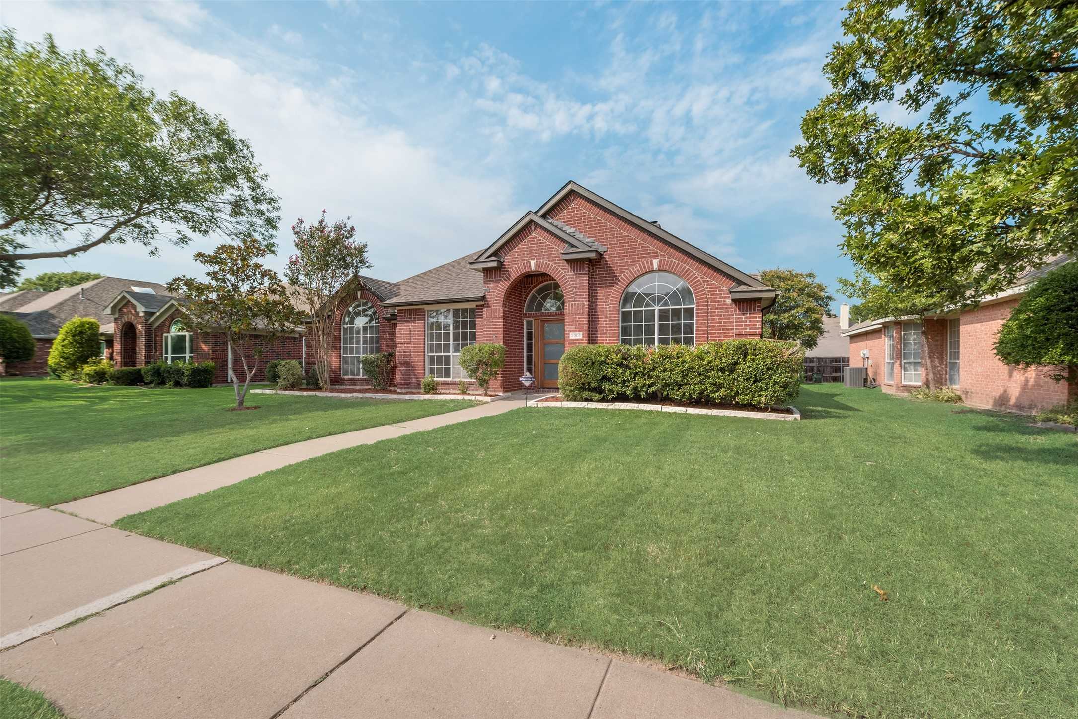 photo 2: 2305 Micarta Drive, Plano TX 75025