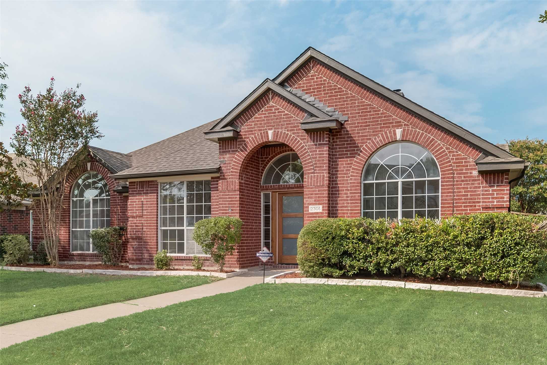 photo 3: 2305 Micarta Drive, Plano TX 75025