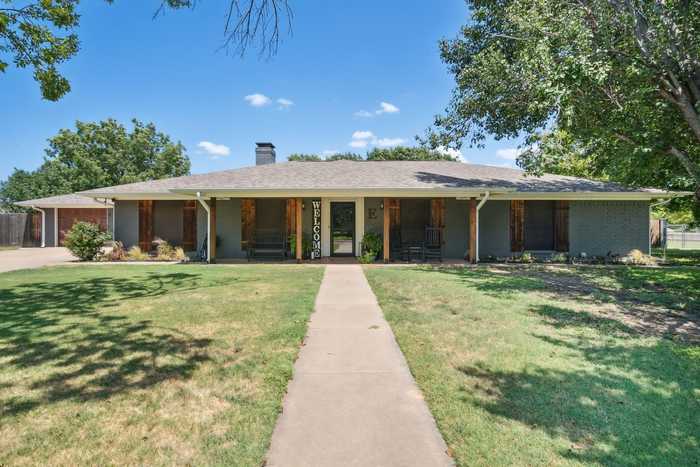 photo 1: 185 Brittain Circle, Stephenville TX 76401