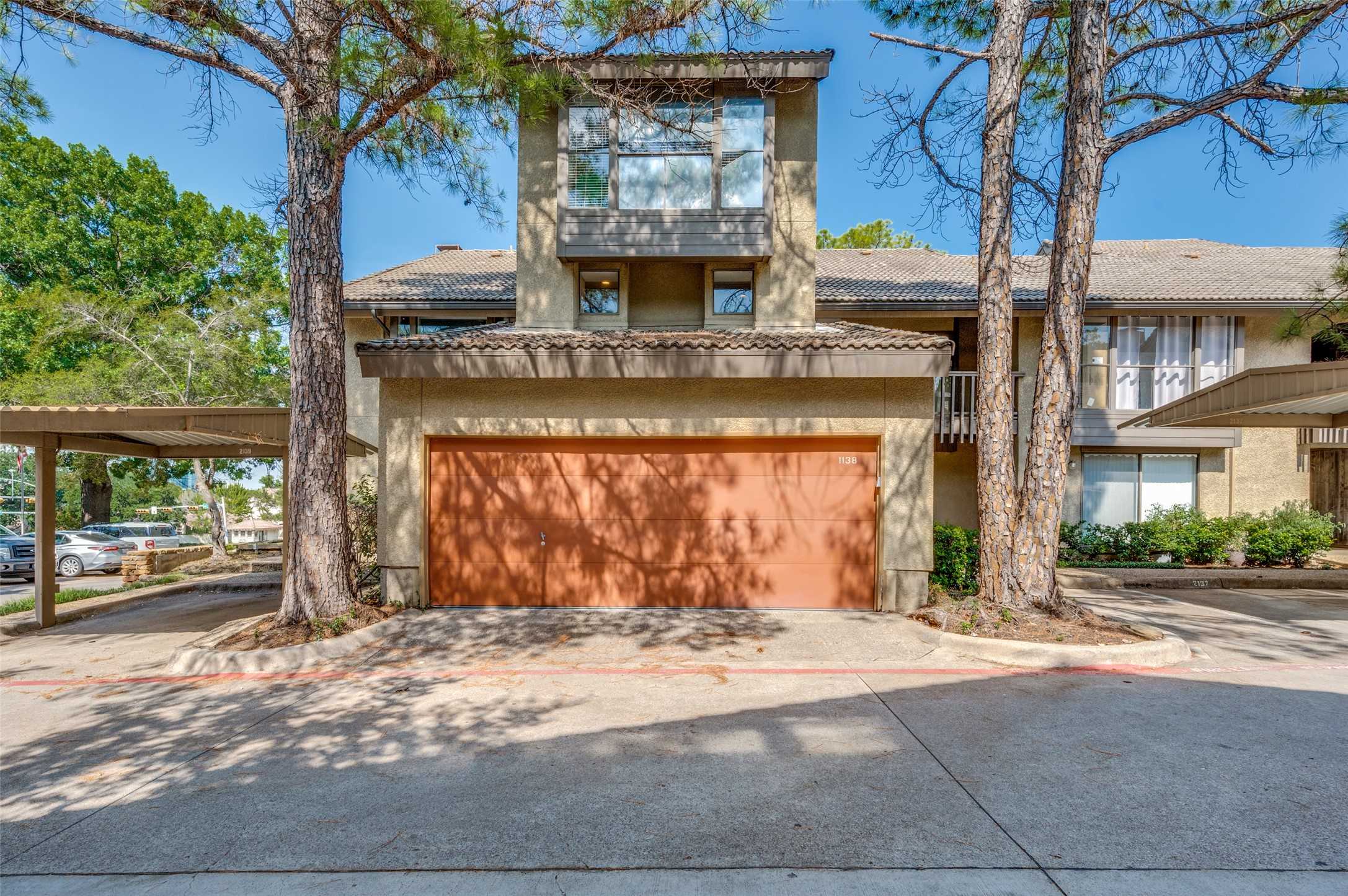 photo 2: 4517 N Oconnor Road Unit 1138, Irving TX 75062