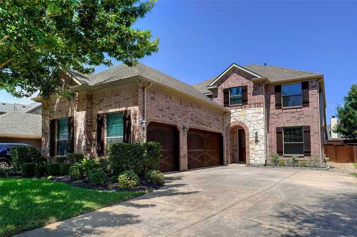 photo 1: 517 Eagle Glen Lane, Keller TX 76248