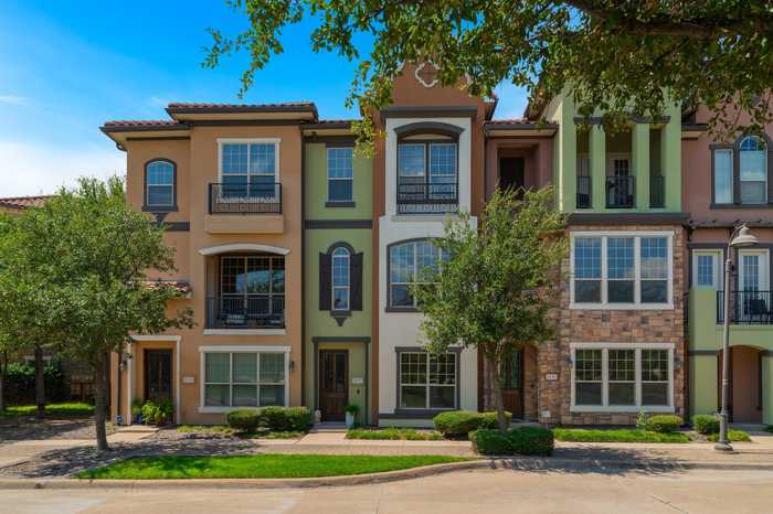 photo 2: 1535 Camino Lago Unit 33, Irving TX 75039