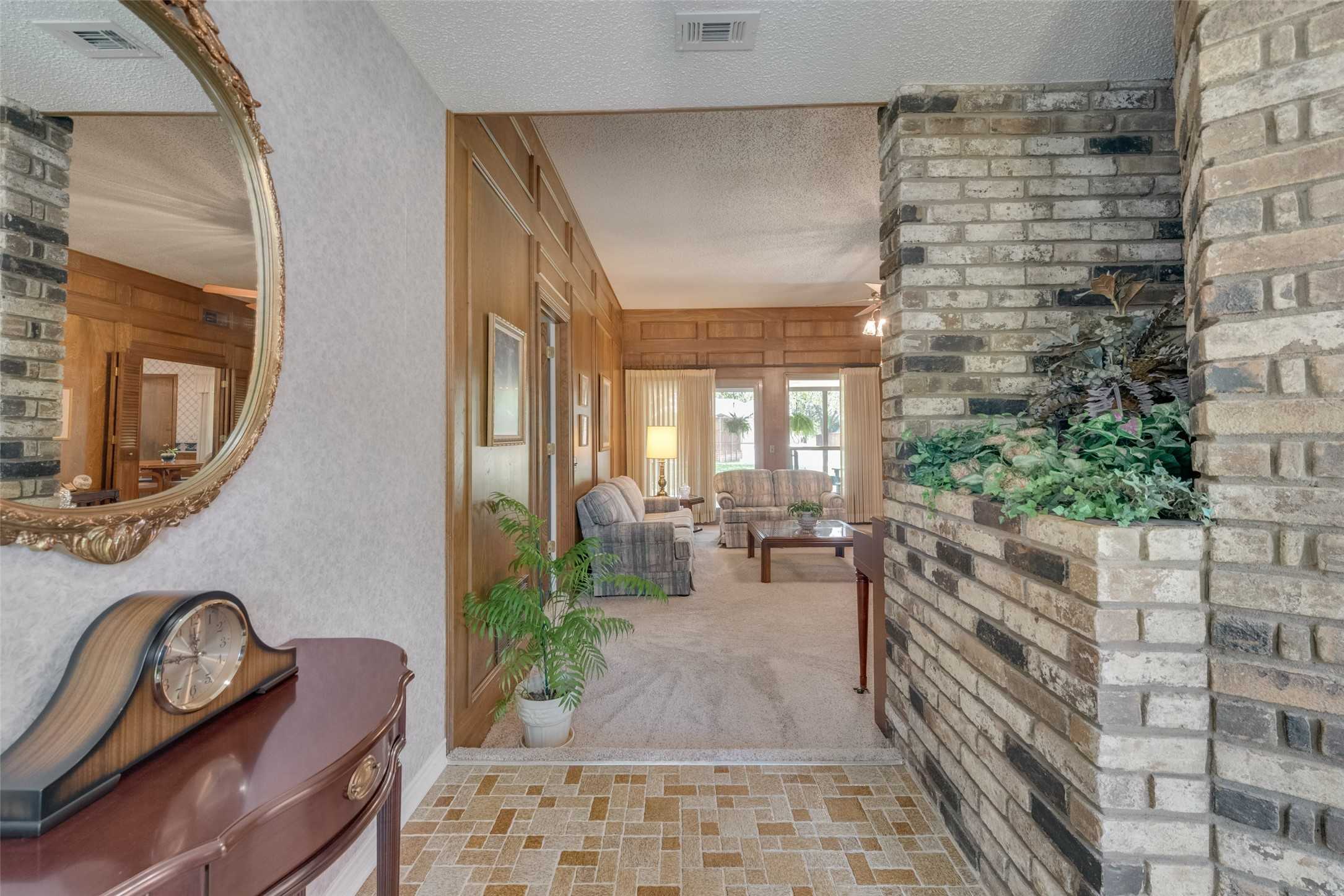 photo 3: 3706 Wood Rail Drive, Plano TX 75074