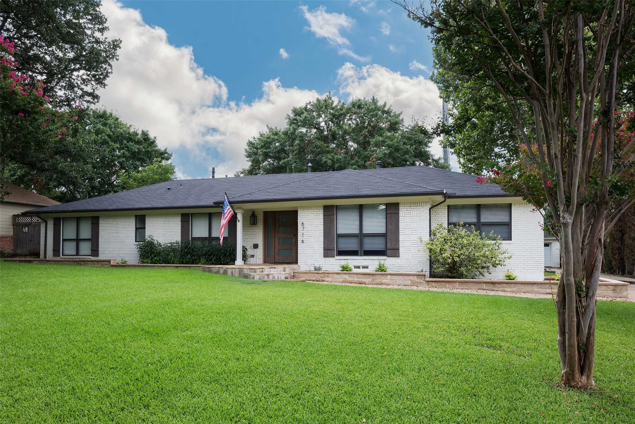 photo 2: 6716 Azalea Lane, Dallas TX 75230