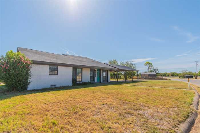 photo 2: 120 N 11th Street, Jacksboro TX 76458