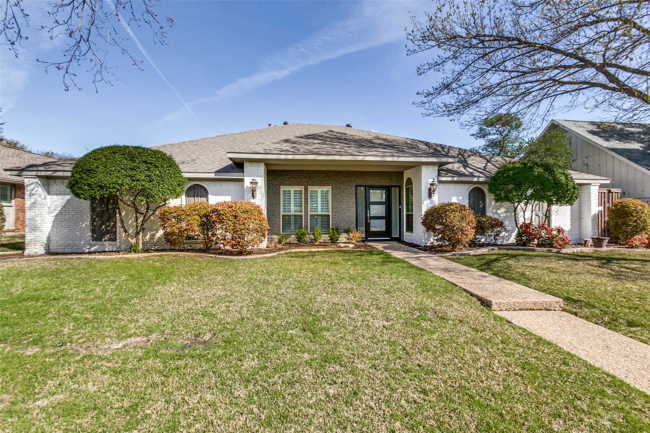 photo 1: 7815 Scotia Drive, Dallas TX 75248