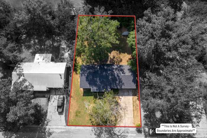 photo 2: 1129 Mcgrede Drive, Sulphur Springs TX 75482