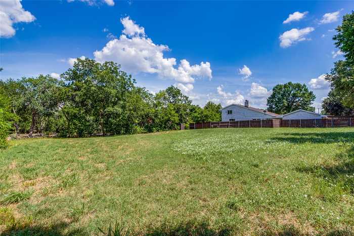 photo 4: 6639 Willow Lane, Dallas TX 75230